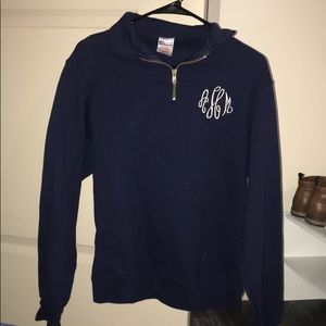 AMH initial pullover